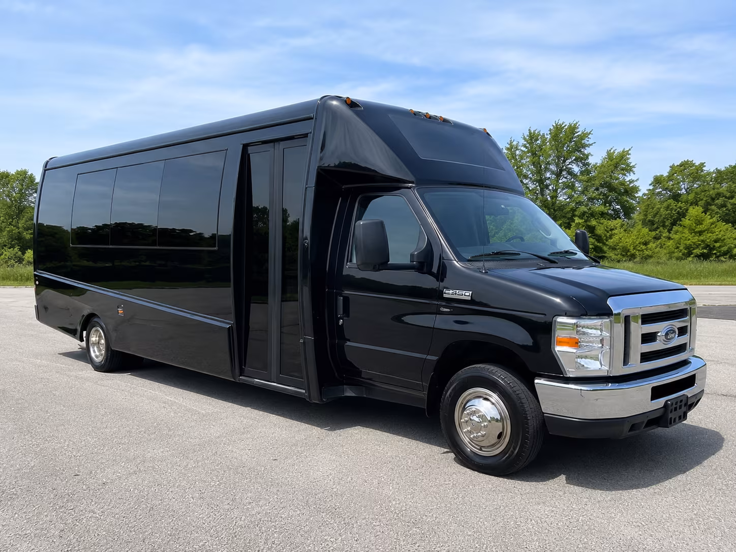 book a bus for your next airport transfer 1