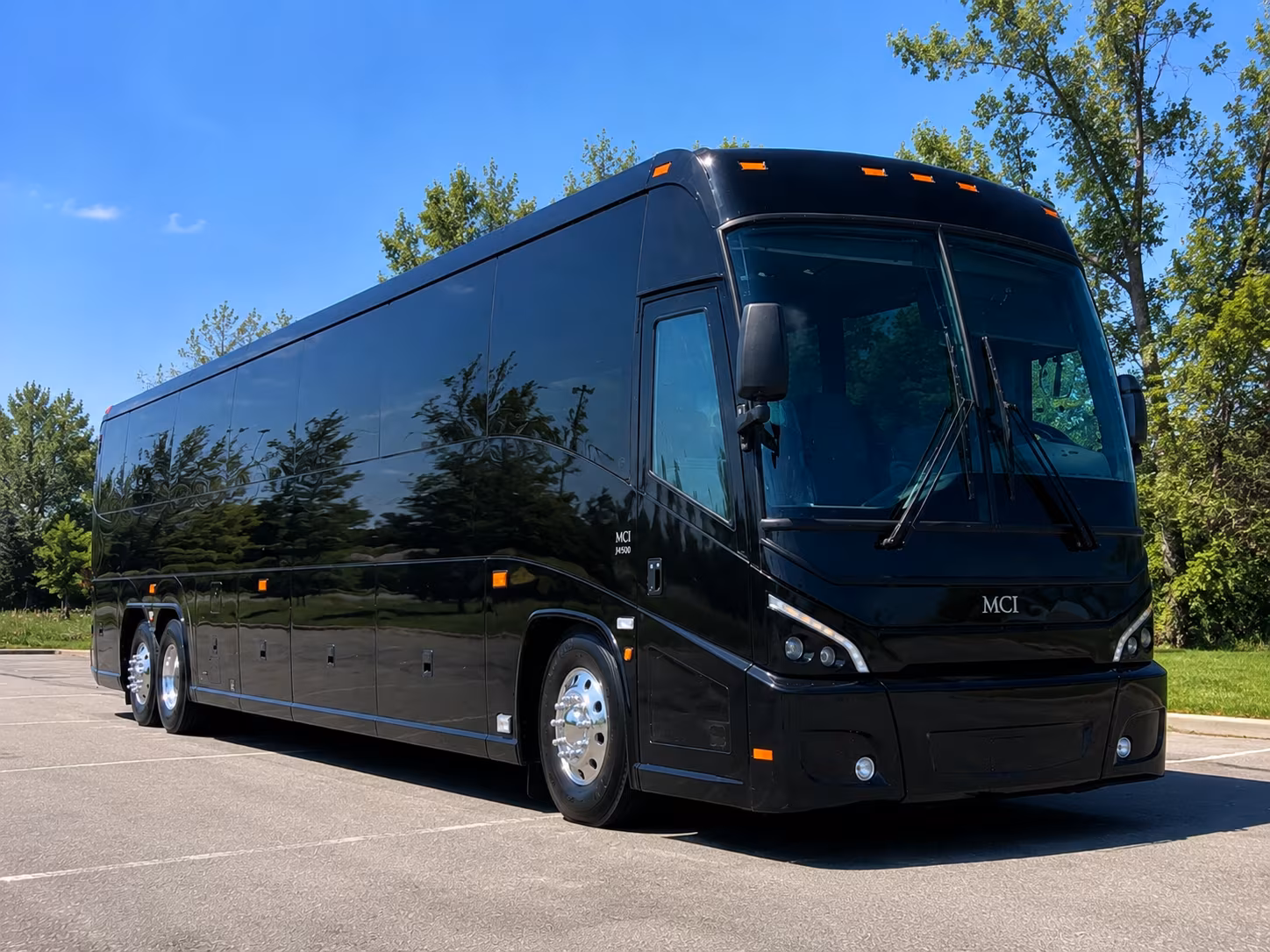 charter buses for kent bachelor weekends at white river amphitheatre and beyond