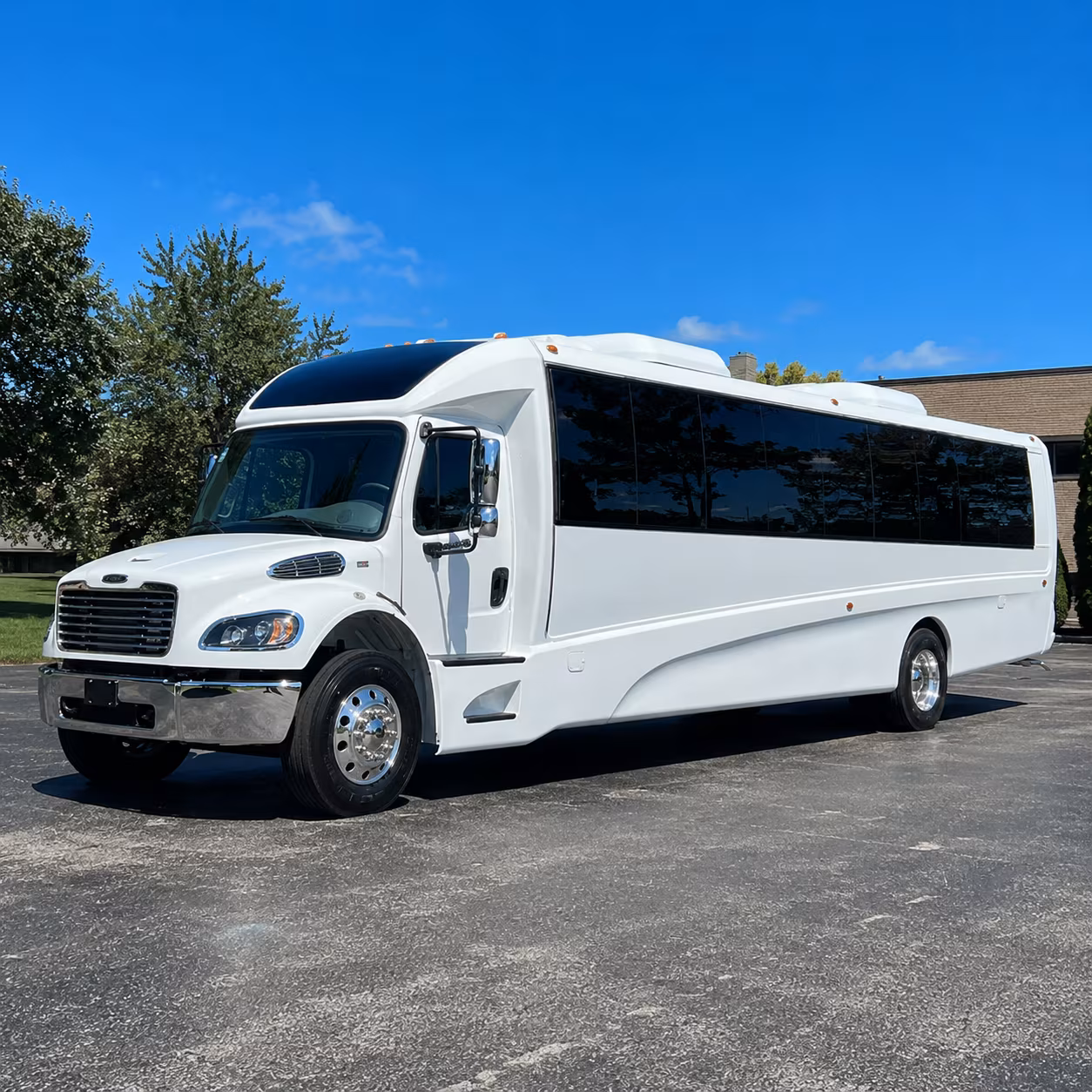 kent 18 passenger minibus