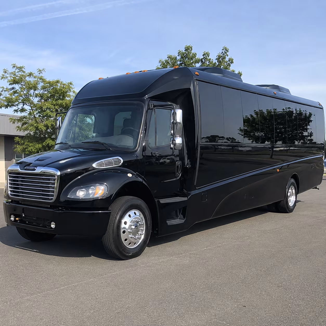 kent 35 passenger minibus