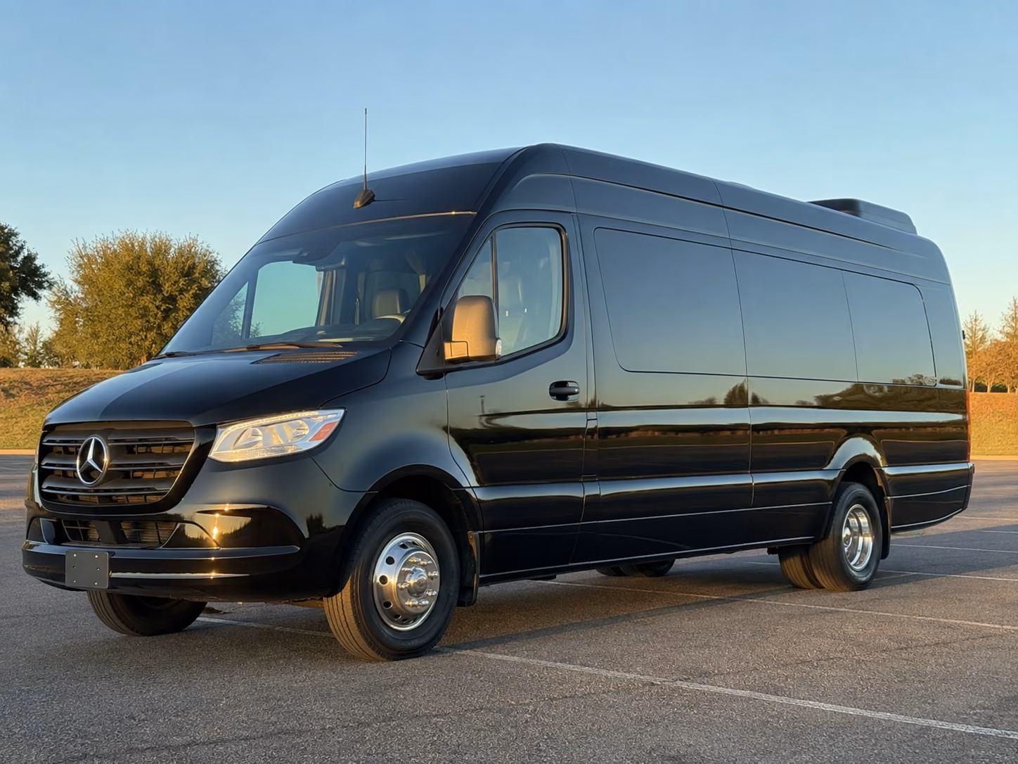 kent sprinter van with driver